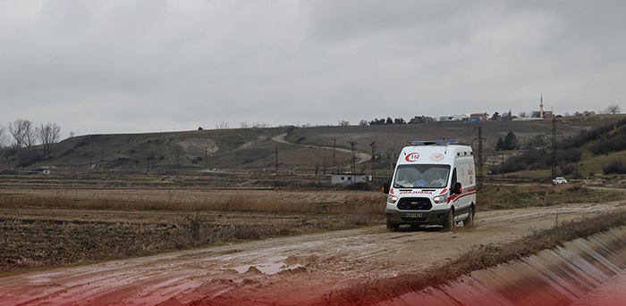 Yunanistan'ın geri ittiği 12 düzensiz göçmen donarak öldü