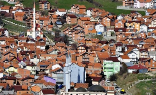 Kosova'da tersine göç..İtalya’da yaşayan yüzlerce gurbetçi döndü