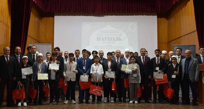 Genç Muhafızlar Hafızlık Yarışması finalleri Edirne'de yapıldı