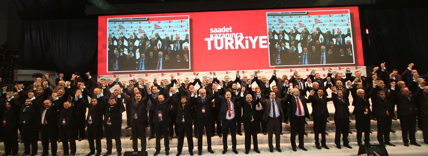 Saadet Partisi Adaylarını Tanıtımında Miting Havası Esti