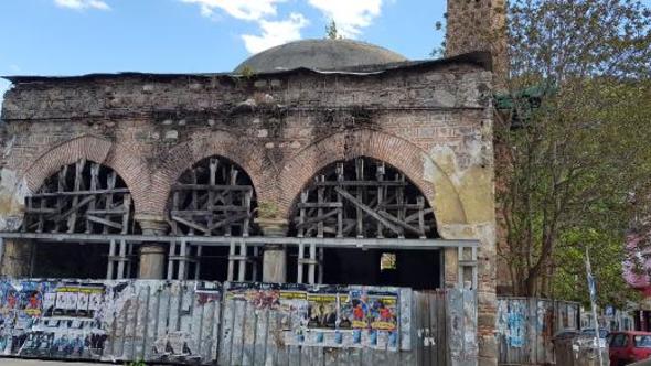 Bulgaristan'daki 479 yıllık Fatih Sultan Mehmet Camii yıkılmak üzere 