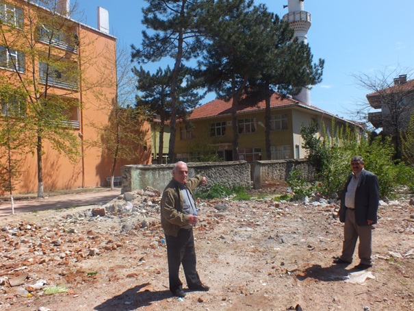 Çarşı Cami Eşrafı Yetkililere Sesleniyor;