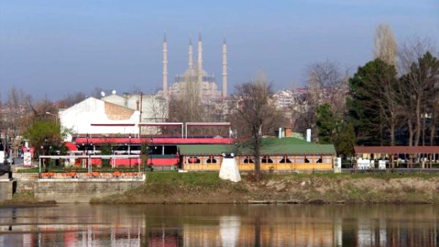 33 işletmeye su taşkınları gerekçe gösterilerek yıkım için tebligat gönderdi.