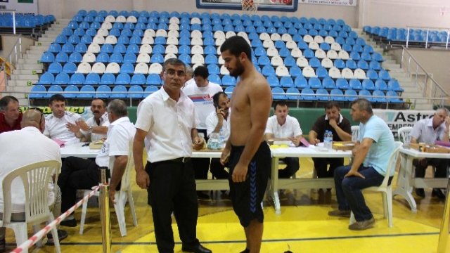 Kırkpınar Yağlı Güreşleri Öncesi Pehlivanların Kayıtları Başladı