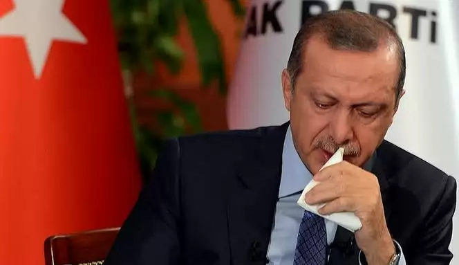  Başbakan Erdoğan Canlı Yayında Gözyaşlarına Boğuldu!