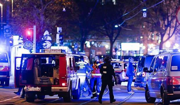 Avusturya’da terör saldırganının Müslüman mezarlığına defnedilmesine itiraz