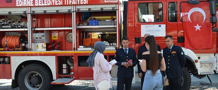 Yangına Müdahale Araçları Tanıtıldı