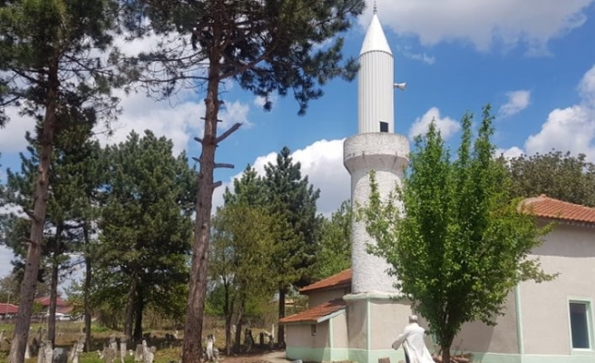 Asırlardır Türklerin Yaşadığı Bezmer Köyü Ramazan’da Yeni Minaresine Kavuştu