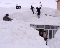 Bitlis'te kar kalınlığı 6,4 metre 