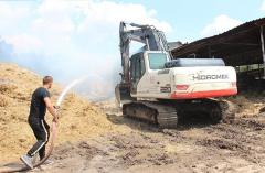 Edirne'de hayvan çiftliğinde çıkan yangın hasara neden oldu