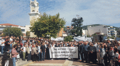 Türk Azınlık İskeçe'de bir kez daha eğitim hakları için yürüdü